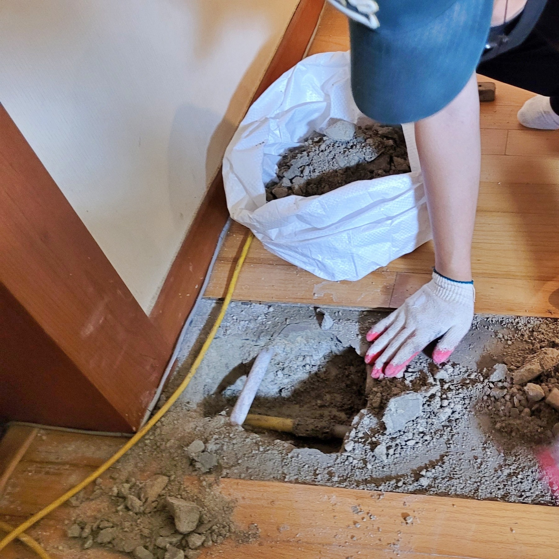 서대문구 북가좌동 아랫집 천장누수 원인인 온수배관 연결부 누수