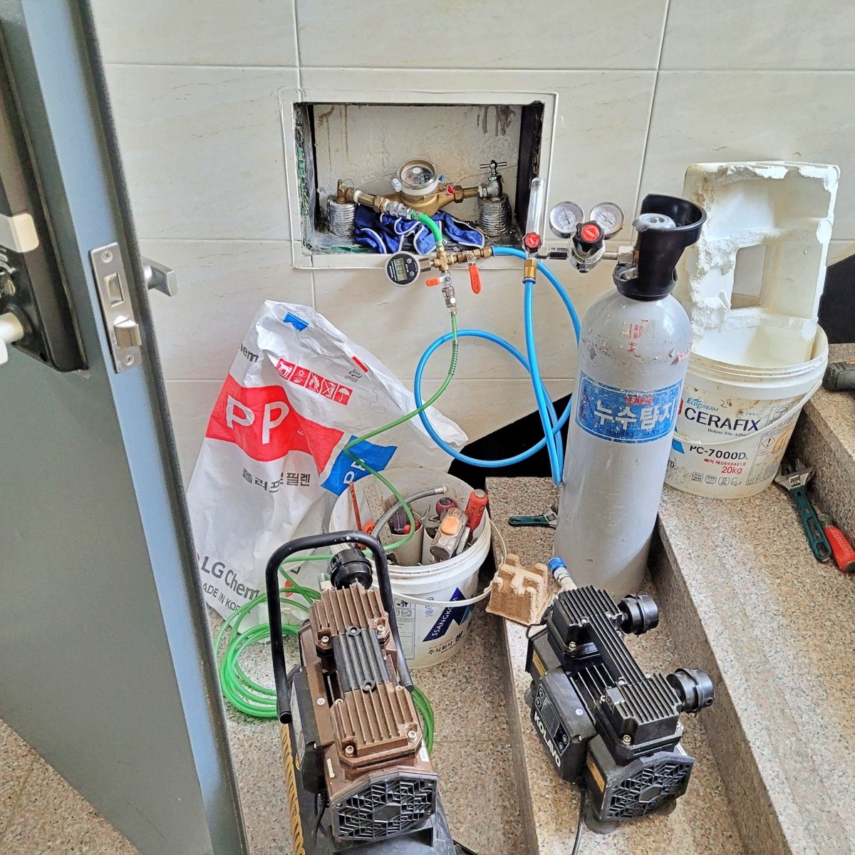 고양시 관산동 빌라 누수탐지 계량기함 압력검사 장비