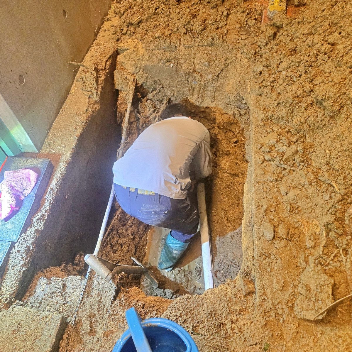 수원 영통구 매탄동 상가 수도배관공사 보수 작업 과정